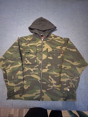 Full Send Men's Camo Hooded Bomber Jacket - Green Camo